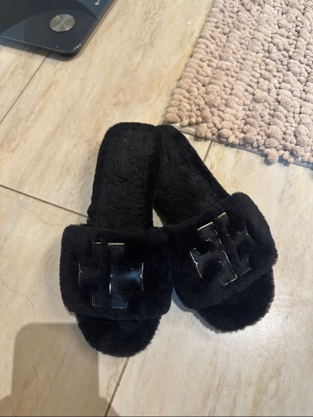 Tory Burch Black Faux Fur Logo Slide Slippers